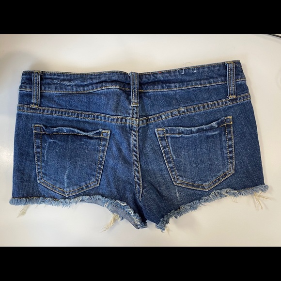 Mossimo shorts - Picture 2 of 2